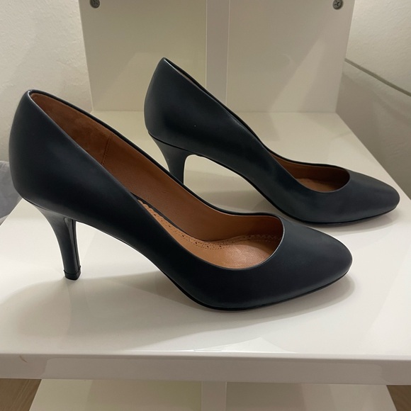 Brooks Brothers NAVY Leather Sole BRAND NEW - Picture 4 of 8